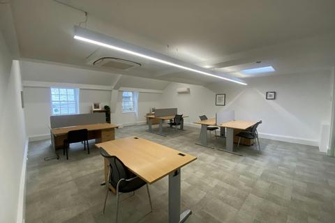 Office to rent, 4 Queen St Bath BA1 1HE