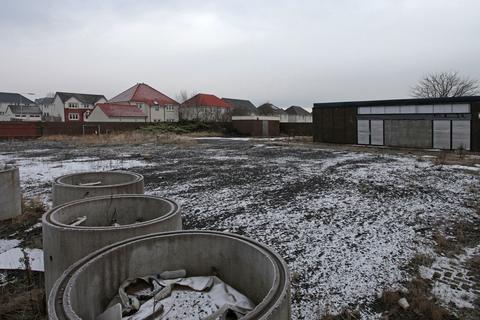 Land to rent, Chapel Level Kirkcaldy KY2 6RF