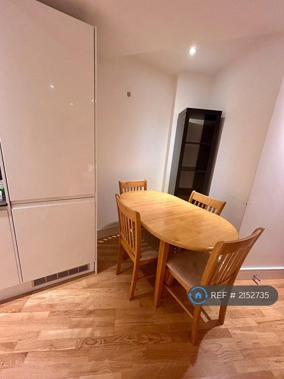 Open Plan Living/Dining