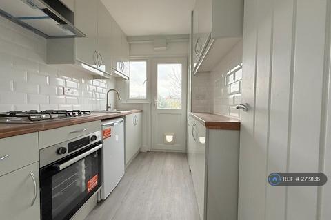 undefined, Castleton Avenue, Bexleyheath, DA7