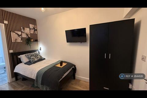 undefined, Trinity Lane, Hinckley, LE10