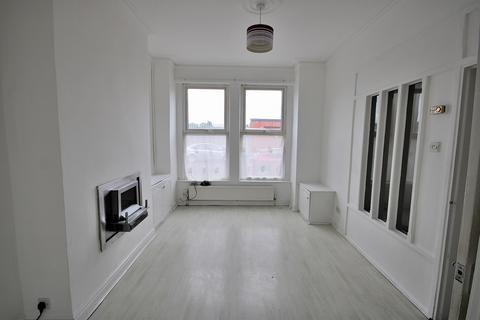 undefined, Bootle L20