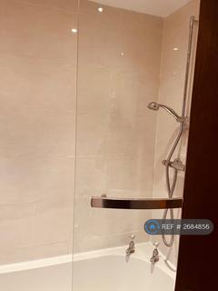 3 bedroom terraced house to rent, Gaer Park Drive, Newport, NP20