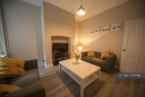 4 bedroom terraced house to rent, Deramore Street, Manchester, M14