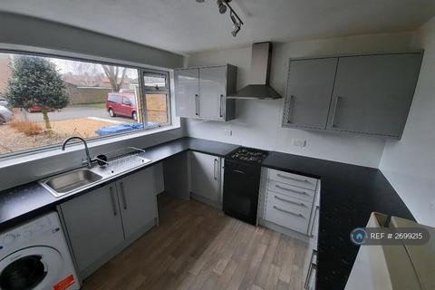 3 bedroom terraced house to rent, Bramfield Close, Norwich, NR2