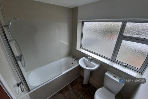 3 bedroom terraced house to rent, Bramfield Close, Norwich, NR2