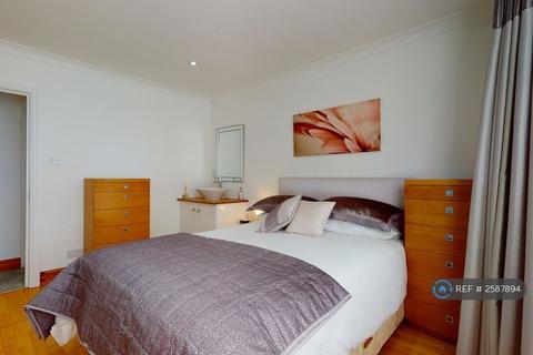 undefined, Livingstone Road, Thornton Heath, CR7