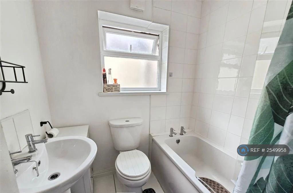 Upstairs Bathroom