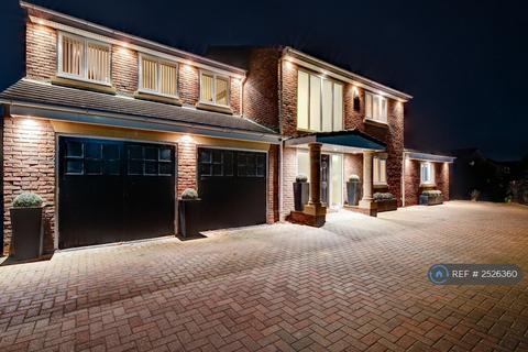 4 bedroom detached house to rent, Stonehaugh Way, Newcastle Upon Tyne, NE20