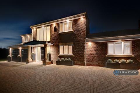 4 bedroom detached house to rent, Stonehaugh Way, Newcastle Upon Tyne, NE20