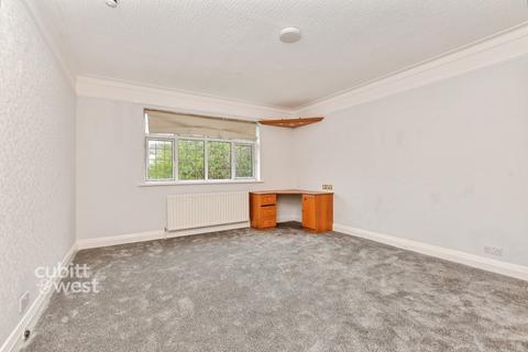 undefined, Fitzjames Avenue, Croydon CR0