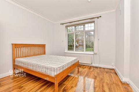 undefined, Fitzjames Avenue, Croydon CR0