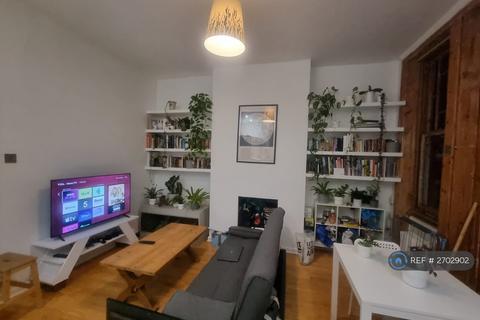 2 bedroom flat to rent, Streatley Road, London, NW6