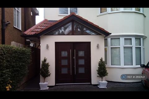 undefined, Headstone Lane, London, HA2