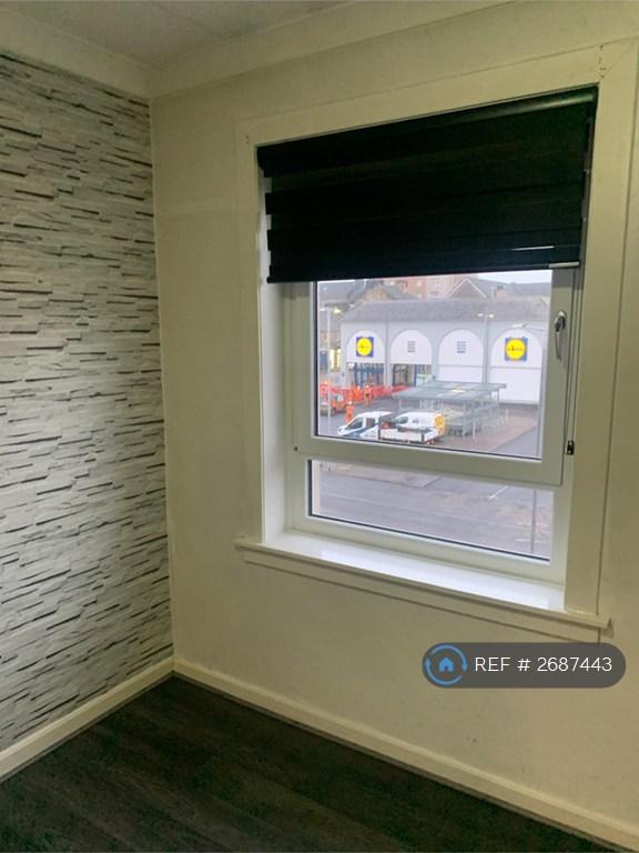 Smaller 3rd Bedroom At Window