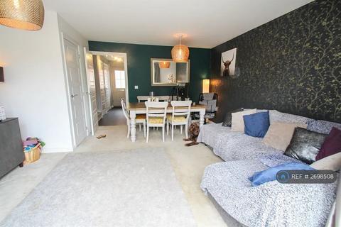 3 bedroom semi-detached house to rent, Broughton, Broughton, Aylesbury, HP22
