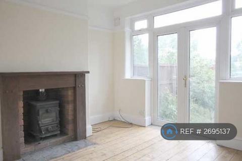 3 bedroom semi-detached house to rent, Lloyd Street, Stockport, SK4