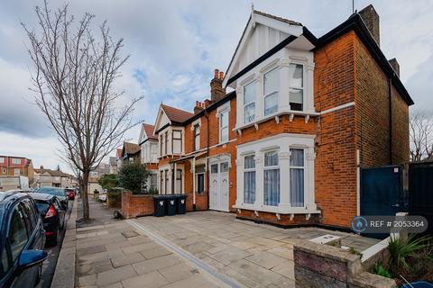 2 bedroom flat to rent, Kimberley Avenue, Ilford, IG2