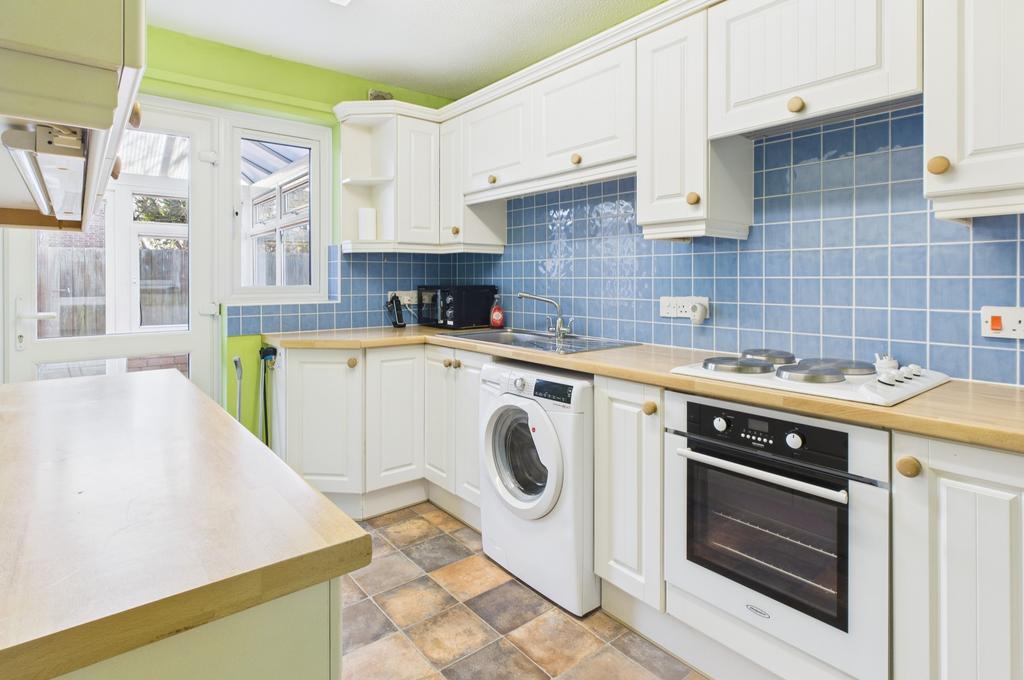 Cam02519 g0 pr0367 still009