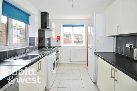 undefined, Wakefords Way Havant PO9
