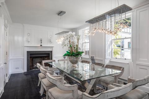 undefined, St. Thomas Street, Lymington, Hampshire, SO41