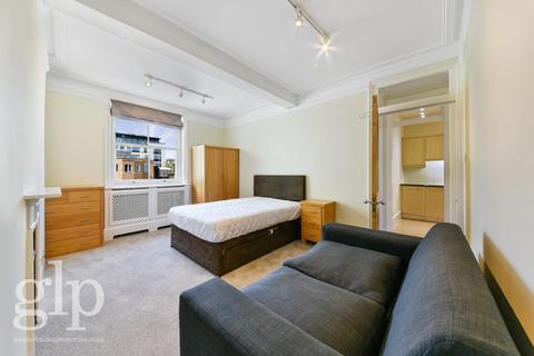 undefined, Martin's Lane, London, Greater London, WC2N