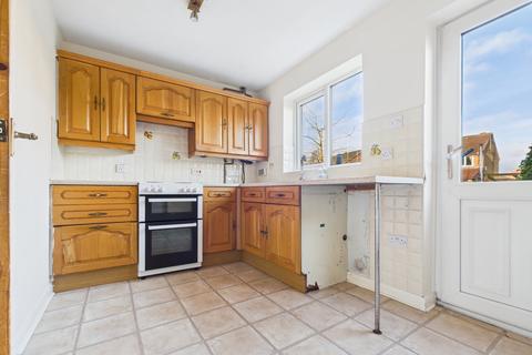 2 bedroom semi-detached house to rent, 10 Burdale Close, Driffield, YO25 6SG