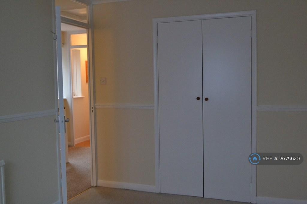 Master Bedroom Build-In Wardrobe