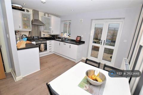 1 bedroom in a house share to rent, Durham Street, Droylsden, Manchester, M43