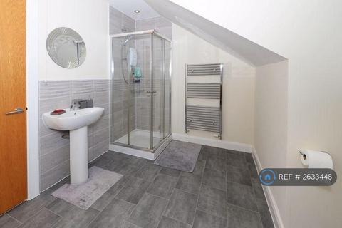 1 bedroom in a house share to rent, Durham Street, Droylsden, Manchester, M43