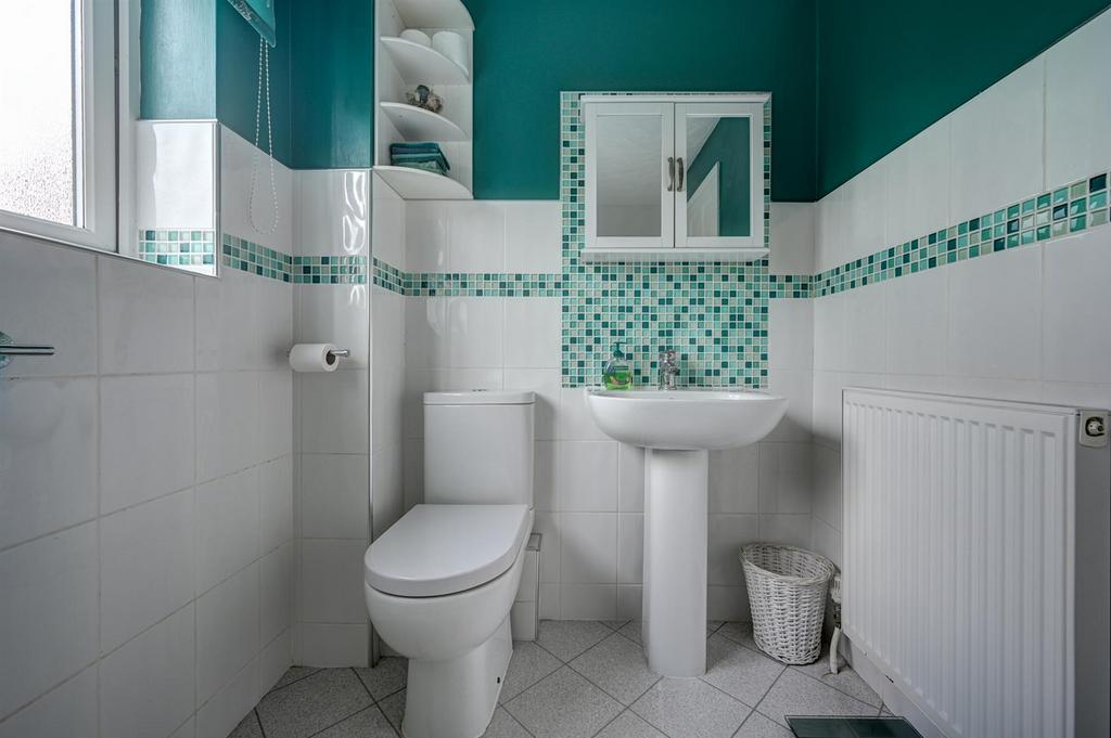 Bathroom sink & toilet.jpg