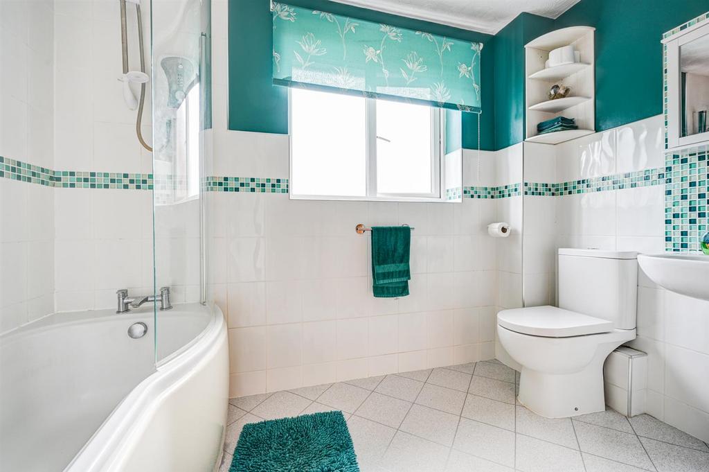 Bathroom.jpg
