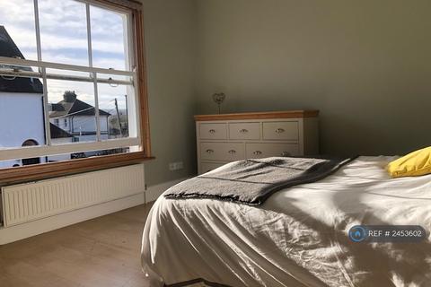 3 bedroom flat to rent, Keymer Road, Ditchling Hassocks, BN6