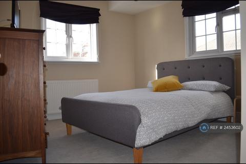 3 bedroom flat to rent, Keymer Road, Ditchling Hassocks, BN6
