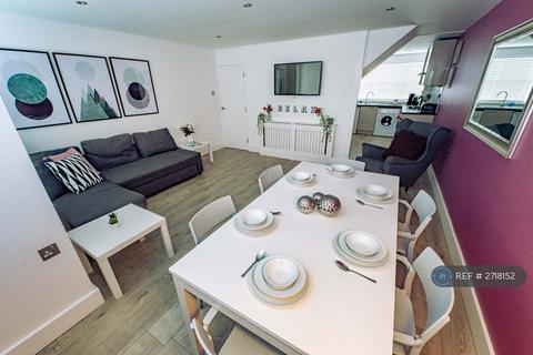 2 bedroom maisonette to rent, Brighton, Brighton, BN1