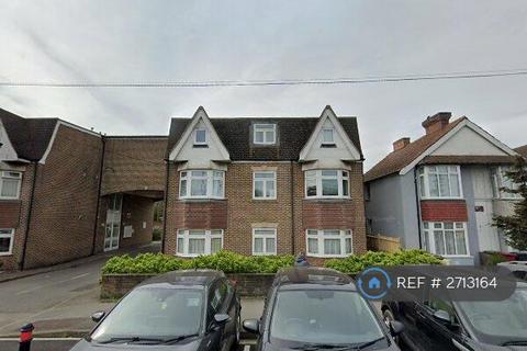 1 bedroom flat to rent, Clarence Court, Langley, SL3