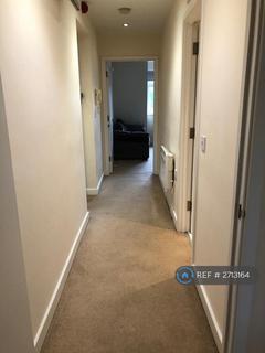 1 bedroom flat to rent, Clarence Court, Langley, SL3