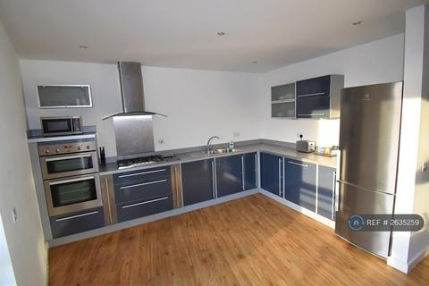3 bedroom penthouse to rent, Woolmonger Street, Northampton, NN1
