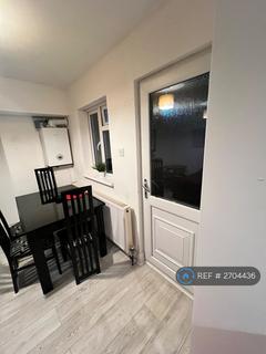 2 bedroom flat to rent, Elmsworth Avenue, Hounslow, TW3