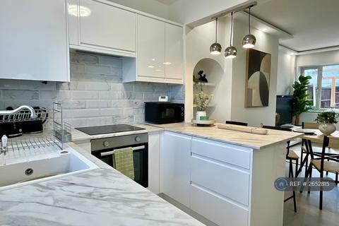 undefined, The Crescent, Woodlands, Doncaster, DN6