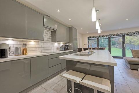 5 bedroom house for sale, Mount Close, High Wycombe, HP12