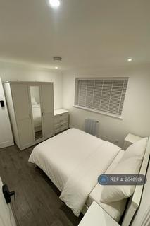 undefined, Downs Grove, Basildon, SS16