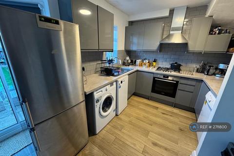 undefined, Lisbon Avenue, Twickenham, TW2