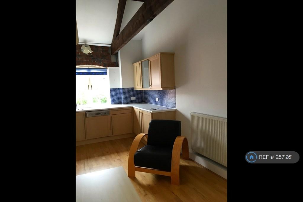Kitchen/Livingroom