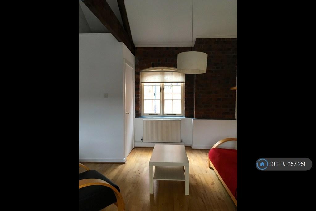 Kitchen/Livingroom