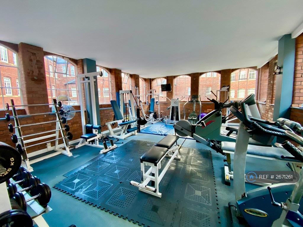 Communal Gym (Free For Residents)