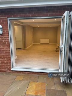 2 bedroom bungalow to rent, Chamberlain Grove, Fareham, PO14