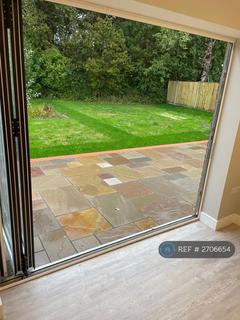 2 bedroom bungalow to rent, Chamberlain Grove, Fareham, PO14