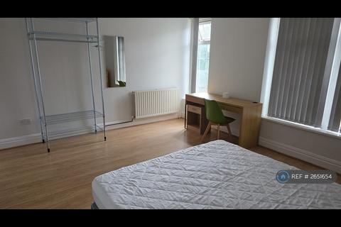 5 bedroom terraced house to rent, Blades Street, Lancaster, LA1