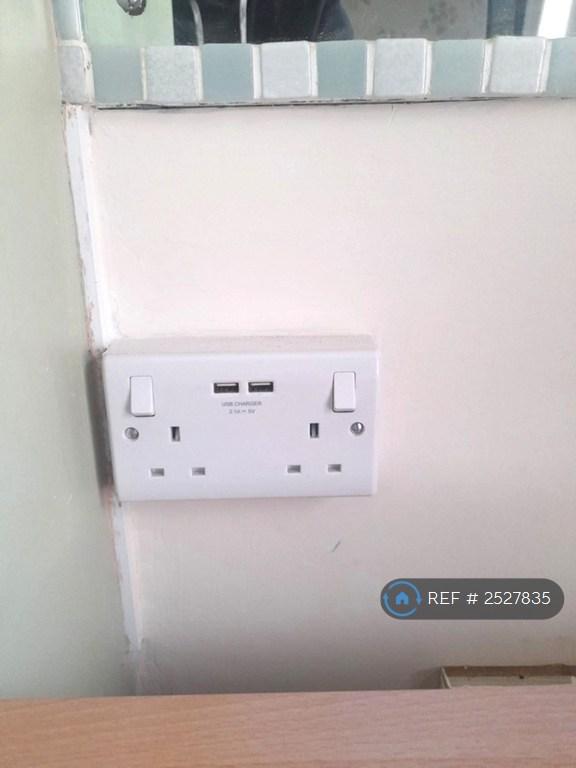 Usb Socket